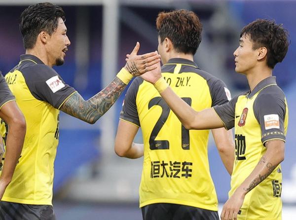 恒大主场不敌富力，教练组需分析改进战术的简单介绍