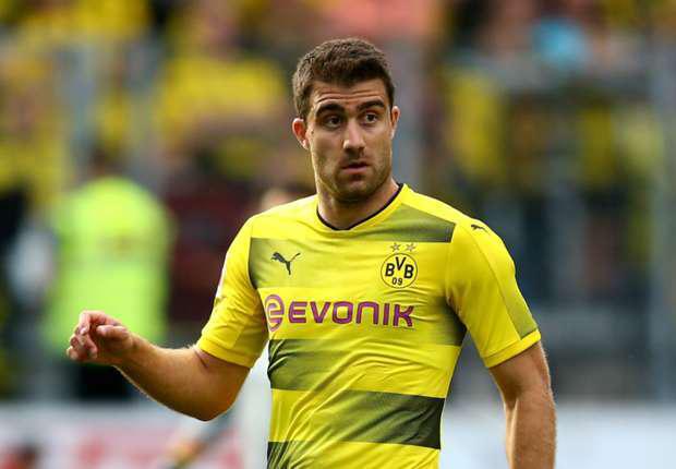 多特蒙德后防失误频频，遭遇困境的简单介绍