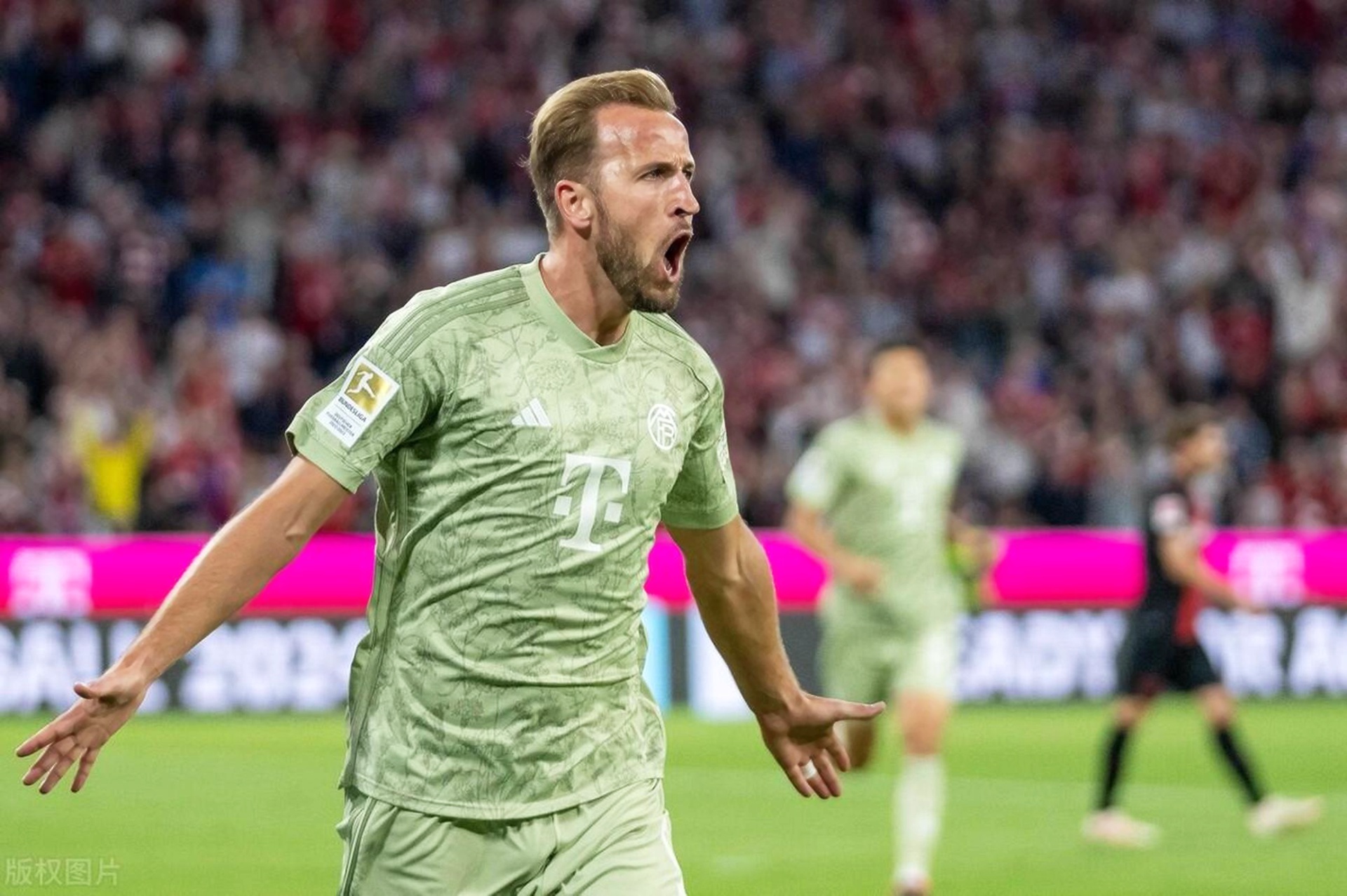 英格兰客场战胜摩尔多瓦，凯恩再次展示超凡射术